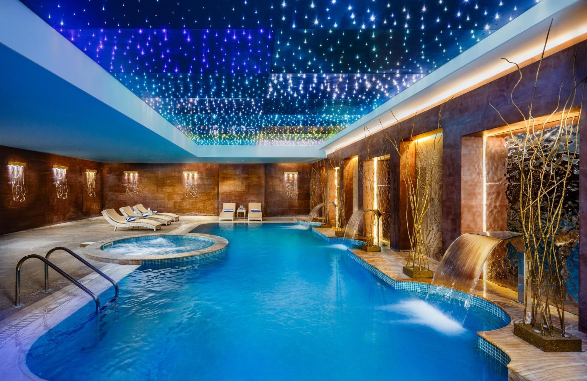 Millennium Place Doha Exteriör bild Spa at the hotel