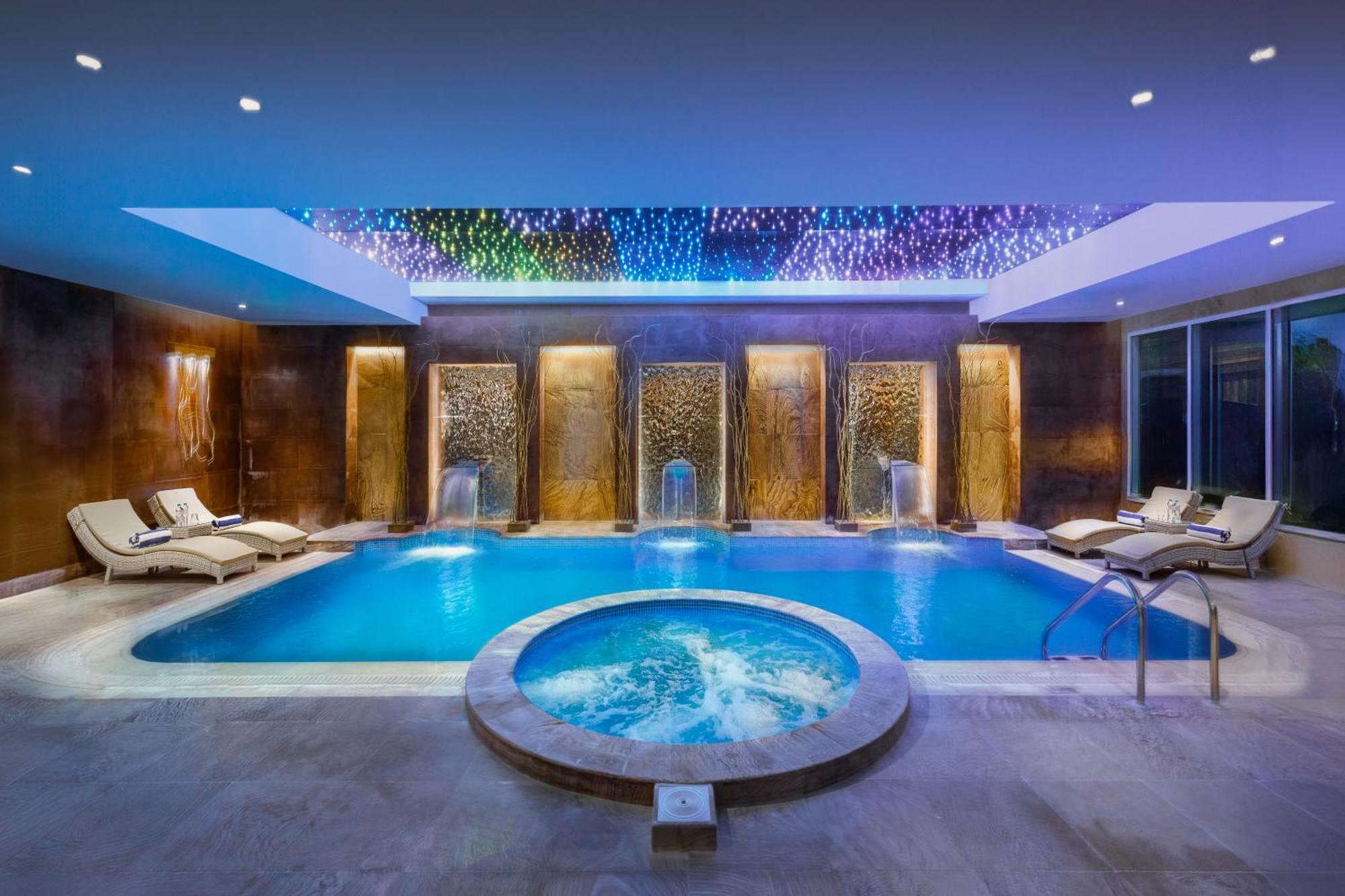 Millennium Place Doha Exteriör bild Spa at the hotel