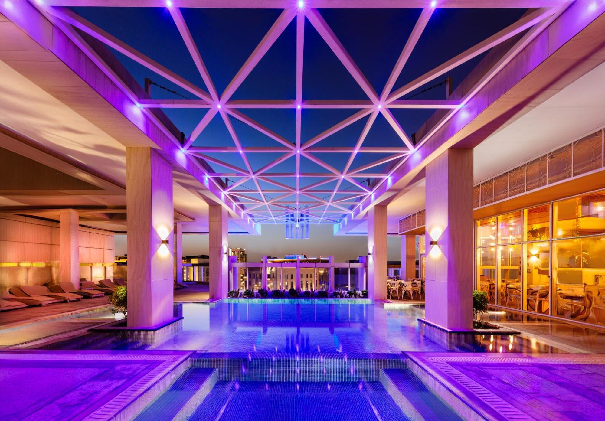Millennium Place Doha Exteriör bild The hotel's lobby