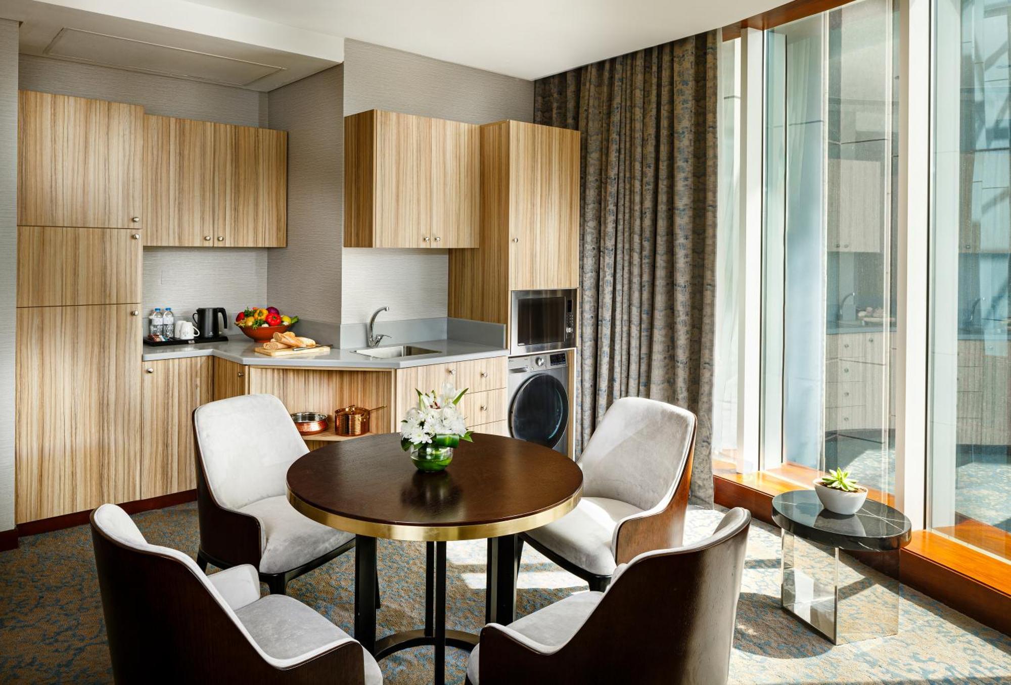 Millennium Place Doha Exteriör bild Kitchenette