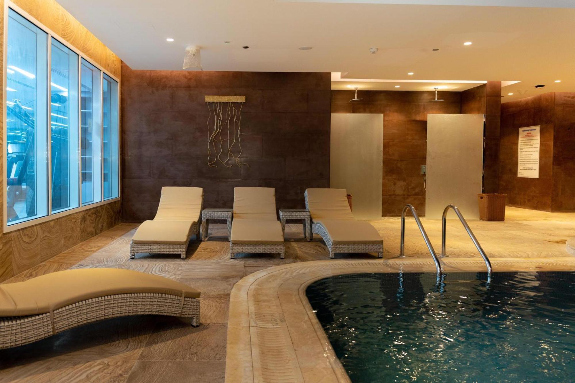 Millennium Place Doha Exteriör bild Spa at the hotel